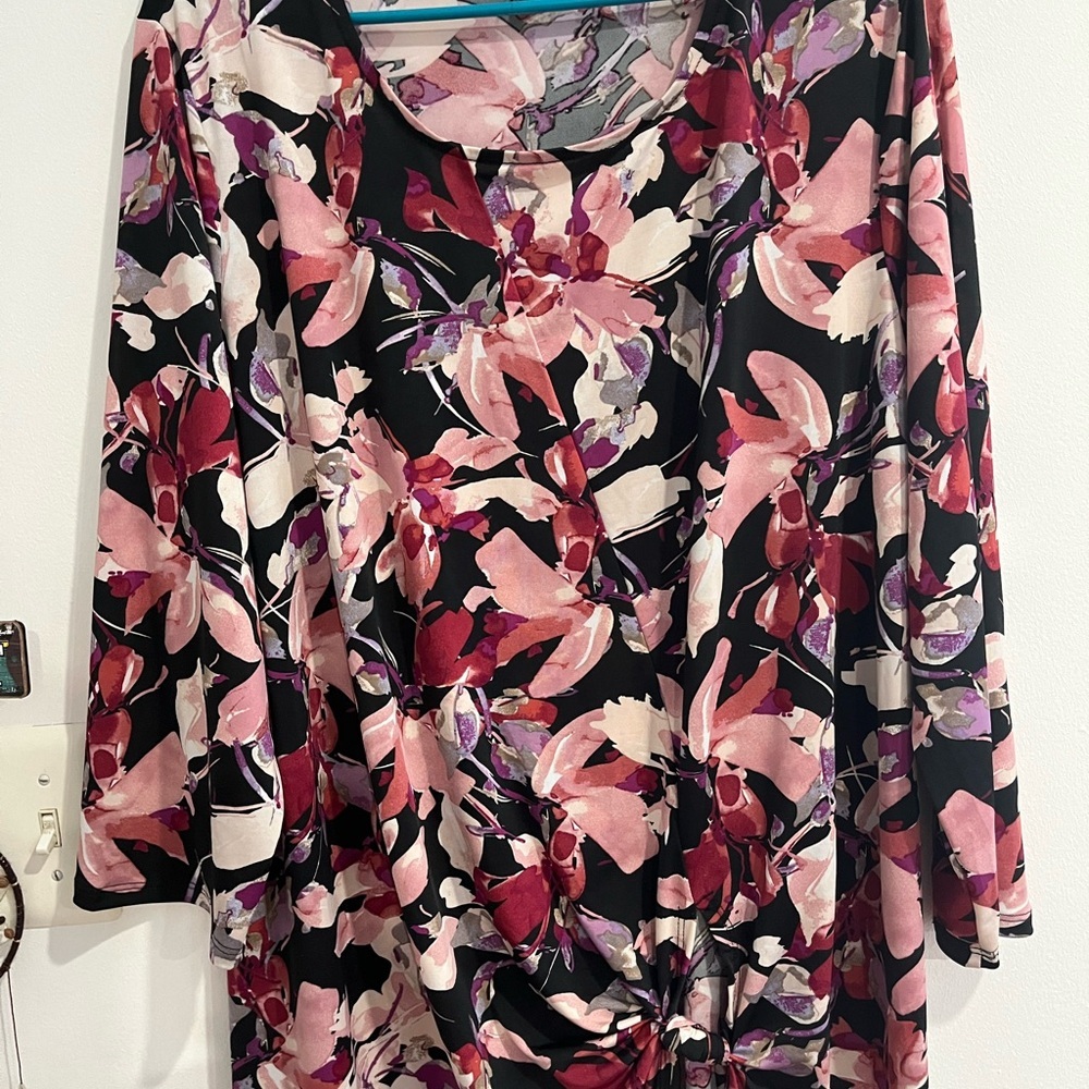 Cocomo toos floral blouse size 2X D23